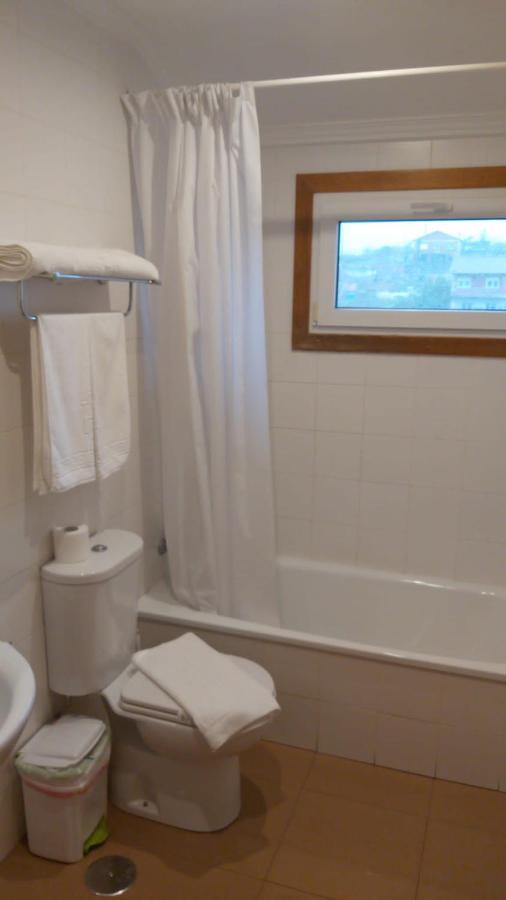 Hotel Reigosa 庞特维德拉 外观 照片