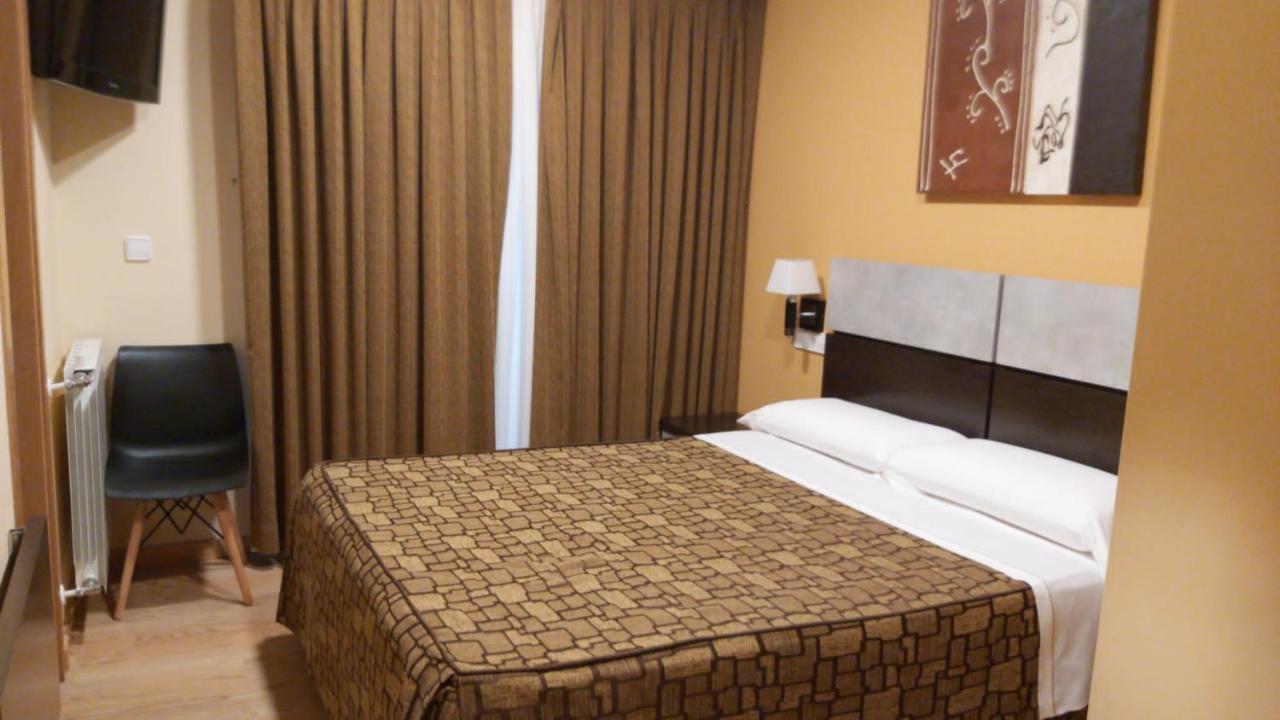 Hotel Reigosa 庞特维德拉 外观 照片